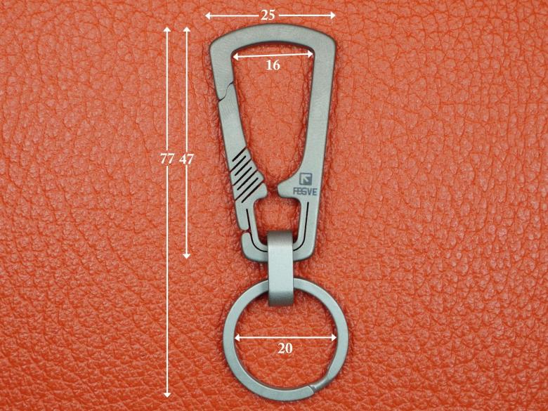 Карабин с соединительным кольцом из титана (заводное кольцо из нержавеющей стали) VipXHoReCa, арт. VH12086