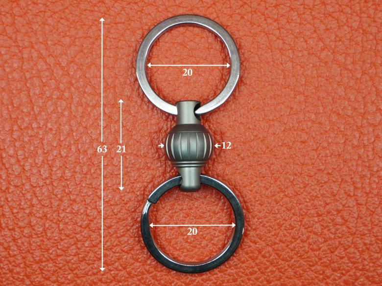 Карабин из титана разъемный вращающийся с насечками (кольца из нержавеющей стали) VipXHoReCa, арт. VH12051