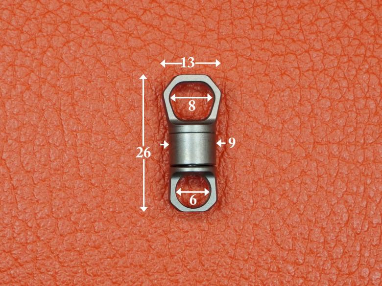 Карабин из титана вращающийся без насечек VipXHoReCa, арт. VH12099