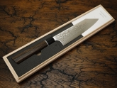 Кухонный нож Kanetsugu, серия Zuiun, Santoku 180мм, арт. 9303