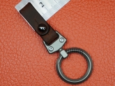 Карабин титановый c кожаным ремешком VipXHoReCa, арт. VH12080