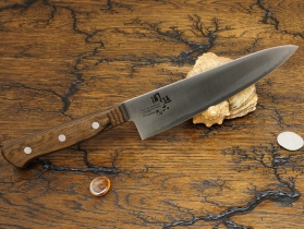 Кухонный нож KAI, серия Momoyama, Gyuto 180мм, арт. AE-5148 - Магазин Японских кухонных туристических ножей VIP-HoReCa