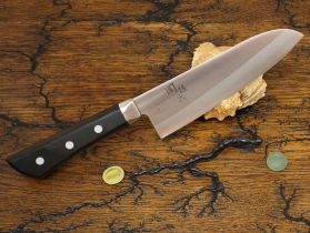 Кухонный нож KAI, серия Akane, Santoku 165мм, арт. AE-2905 - Магазин Японских кухонных туристических ножей VIP-HoReCa