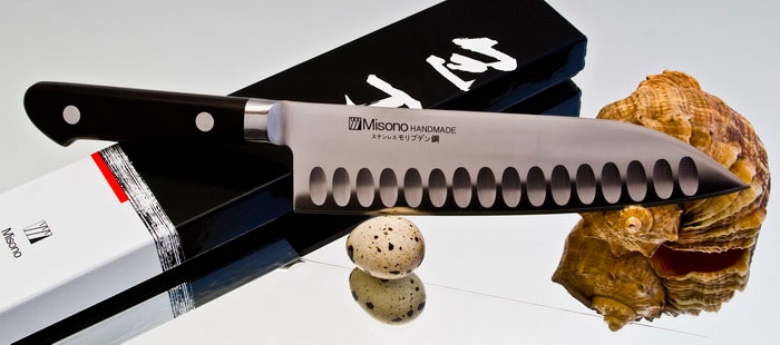 Кухонный нож Misono, серия  Molibden Stee с проточкой, Santoku 180мм, арт. MSP584