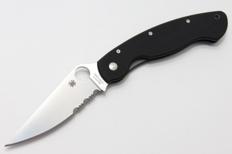 Складной нож Spyderco, серия Military, Black G-10 Handles, CPM S30V, Part Serrated, арт. C36GPSE