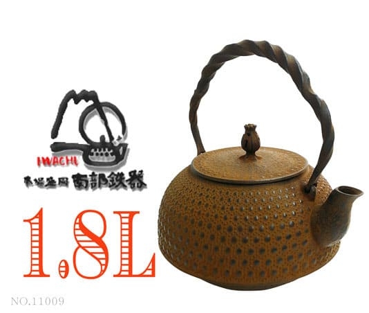 Чугунный чайник нанбу текки IWACHU 1,8 л., арт. 11009
