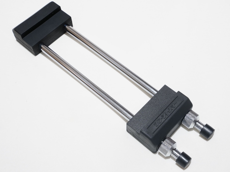 Приспособление для удерживания водного камня при заточки