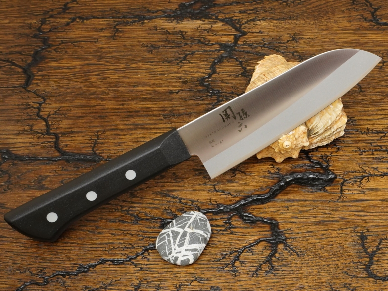 Кухонный нож KAI, серия Moegi, Santoku 145мм, арт. AE-2901