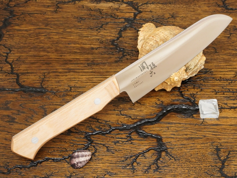 Кухонный нож KAI, серия Siraai, Santoku 145мм, арт. AB-5481