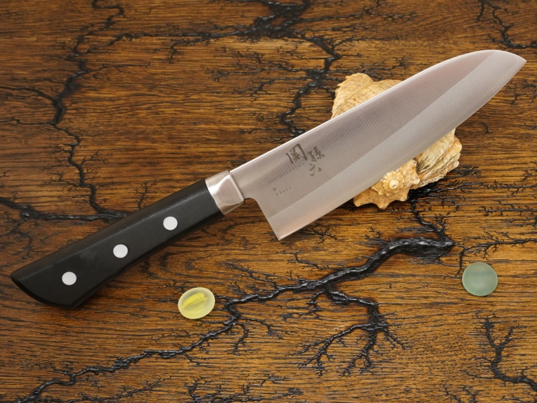 Кухонный нож KAI, серия Akane, Santoku 165мм, арт. AE-2905