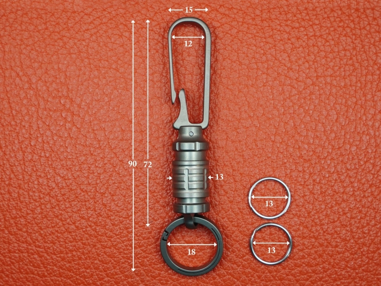 Карабин разъемный вращающийся с заводным кольцом из титана VipXHoReCa, арт. VH12062