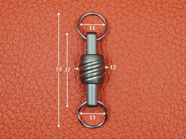 Карабин из титана вращающийся с насечками (кольца из нержавеющей стали) VipXHoReCa, арт. VH12071