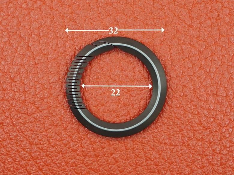 Карабин титановый VipXHoReCa, арт. VH12098