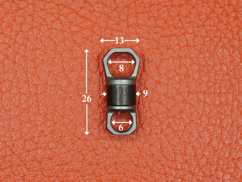 Карабин из титана вращающийся без насечек VipXHoReCa, арт. VH12101