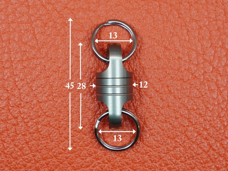 Карабин из титана разъемный (на магнитах) вращающийся с насечками (кольца из нержавеющей стали) VipXHoReCa, арт. VH12103