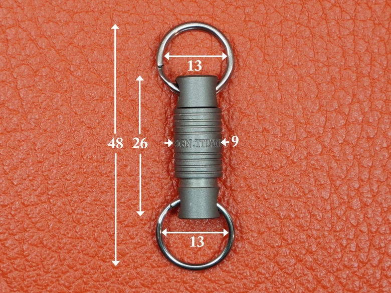 Карабин из титана разъемный вращающийся с насечками (кольца из нержавеющей стали) VipXHoReCa, арт. VH12105